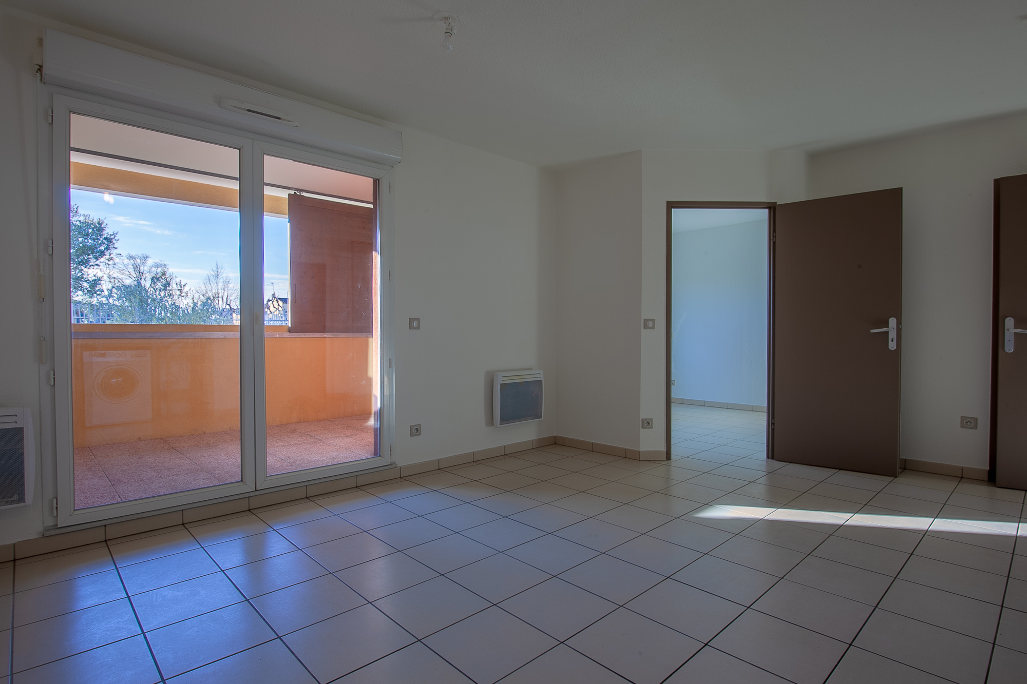Appartement T2  de 46m2 avec parking en sous sol et terrasse à Salon de Provence