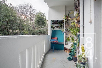 Grand T3 - balcon sur cours et cave