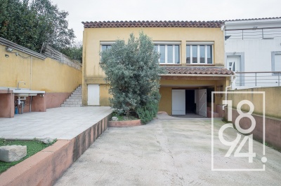 Maison 4 pièces de 130 m² avec jardin et double garage