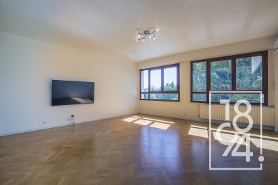 Très bel appartement rénové  type 4 de 88m2 dans le carré d'or