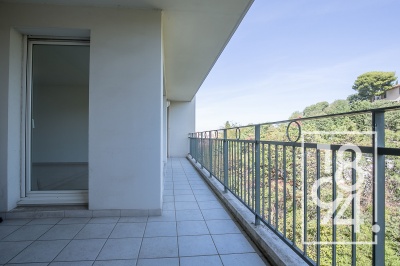 Appartement À Vendre T3 de 71m2 avec terrasse de 15m2 résidence récente calme sécurisée et bien entretenue  quartier de la Blancarde
