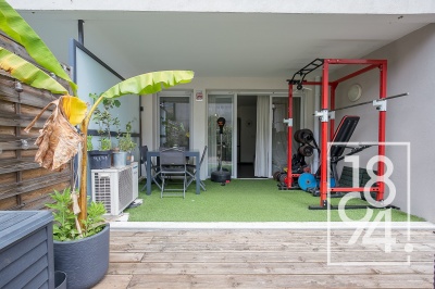 APPARTEMENT T3 TERRASSE JARDIN PARKING