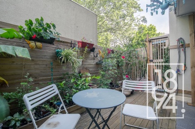 A vendre T 2 avec terrasse de 25 m2 et un box de 19 m2