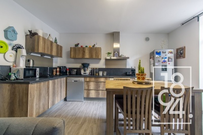 Maison regroupant 3 appartements