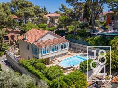 Villa À Vendre T5 de 140m2 avec Piscine, garage de 21m2 sur une parcelle aménagée de 466m2 secteur de Portissol