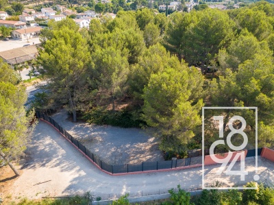 Magnifique terrain constructible de 1500m² à Ventabren  !