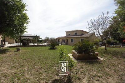 Villa familiale de standing avec piscine – Donzère (26)