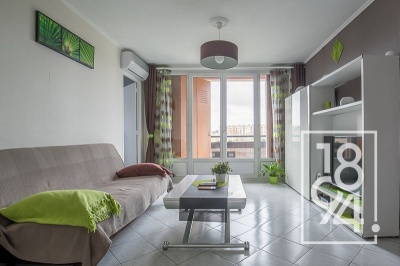 Appartement meublé avec vue dégagée, résidence fermée