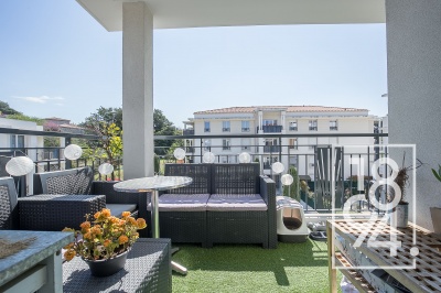 APPARTEMENT T4 TERRASSE DOUBLE PARKING