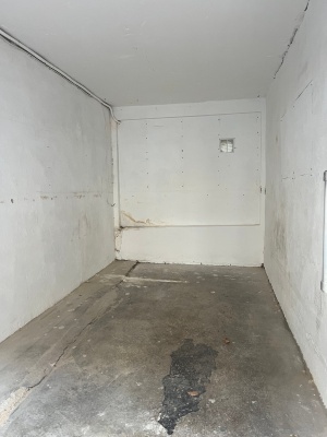 LOCAL / GARAGE - 17 RUE BRIFFAUT 13005