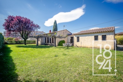 MAISON INDIVIDUELLE PLAIN-PIED T5 107M2 GARAGE DOUBLE 43M2 PARCELLE 800M2 DIVISIBLE 13610 LE PUY-SAINTE-REPARADE