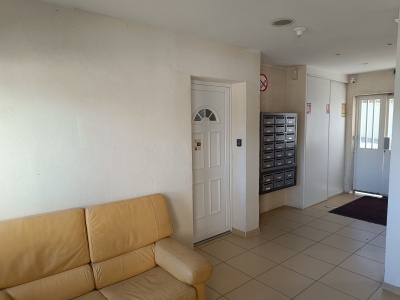 LOT 3 BUREAUX LOUES BONNE RENTABILITE ZA LES PIELETTES 13740 LE ROVE
