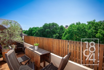 Appartement de Type 2 en dernier étage avec terrasse - AIX OUEST