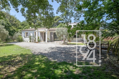 A VOIR RAPIDEMENT Superbe villa de 157 m2 sur 5000m2 de terrain dans le Val de Cuech 