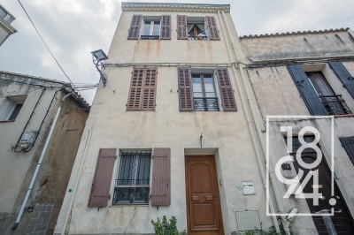 À Vendre maison de village de 145m2 en R+2 avec un grand garage de 43,5m2 village des Camoins