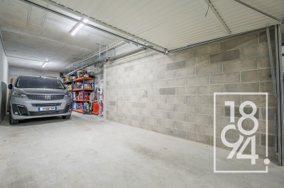 Double Garage  38m2 accès sécurisé Ville AV Louis Coirard Très Bon Etat