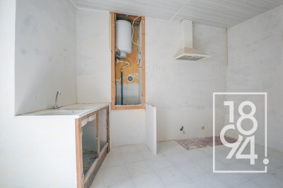 Immeuble de 3 appartements inoccupés au coeur de Salon de Provence