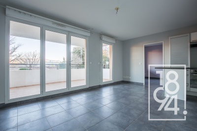 APPARTEMENT T2 TERRASSE PARKING