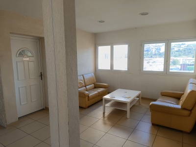 LOT 5 BUREAUX LOUES BONNE RENTABILITE ZA LES PIELETTES 13740 LE ROVE