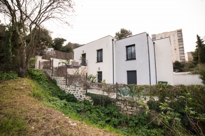 Maison bi-famille contemporaine 200 m² hab - Terrain 357 m² à NIMES