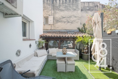 Maison de village atypique et rénovée avec patio – Un havre de paix aux sein du 12eme