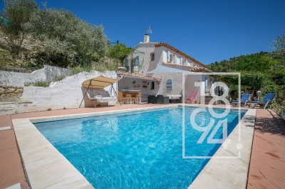 Maison de 152m², 5 chambres au calme et sans vis à vis à 12 km de La tour d'Aigues 
