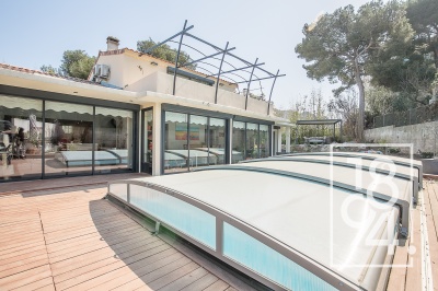 Villa contemporaine au pied des calanques !