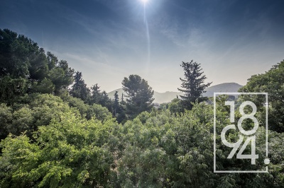 T4 rénové avec terrasse de 24 m² – Vue dégagée – Calme absolu