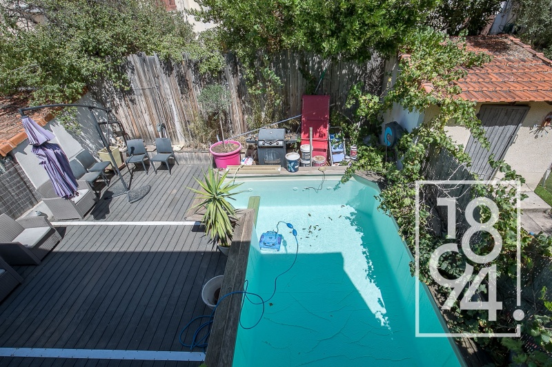 Maison de type 5 avec terrasse piscine et garage