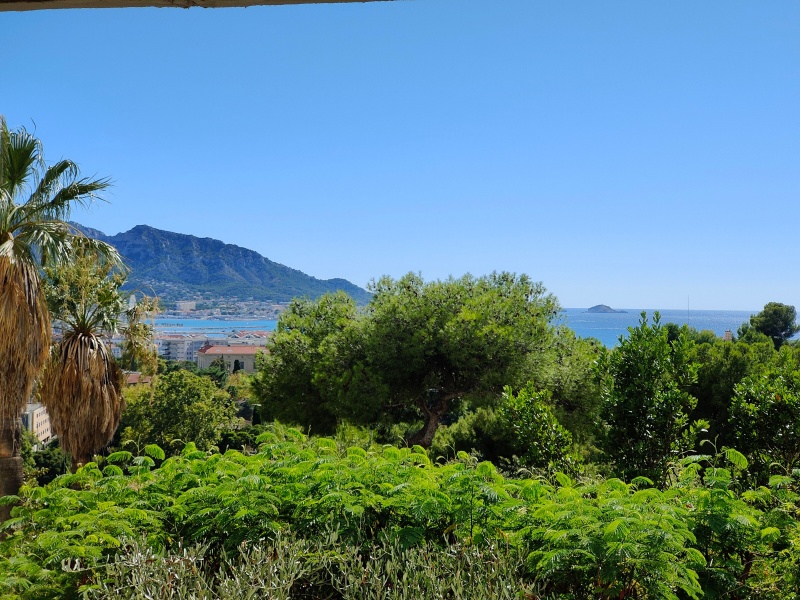 Appartement type 2 de 65m2 avec vue mer ,8 ème arrondissement (les jardins de thalassocraties)