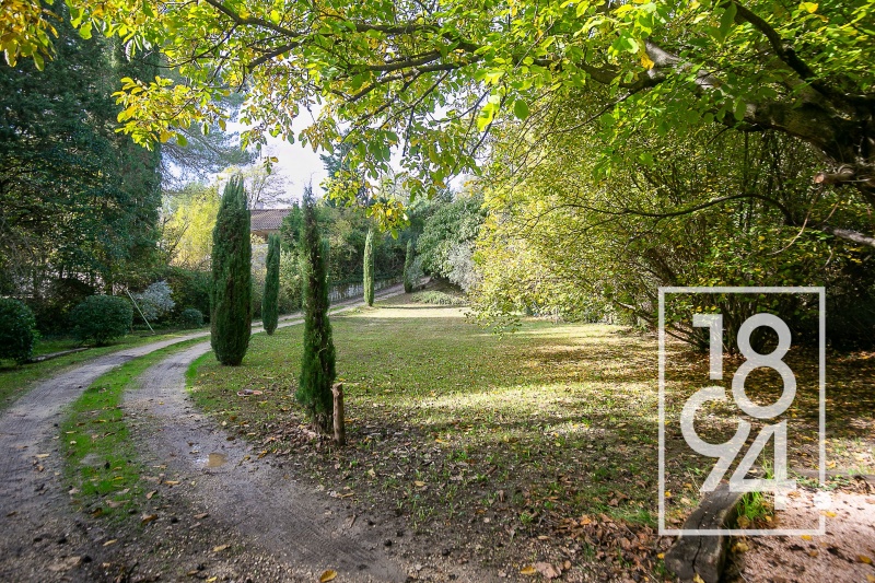 Villa 137m² sur une parcelle de 2130m² avec piscine à Ansouis