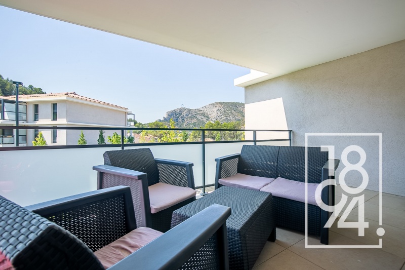 T4  85m2 - grande terrasse - 2 box inclus