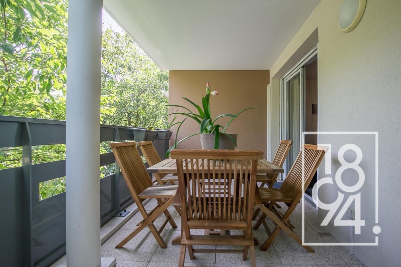 T2 avec terrasse et box dans résidence récente