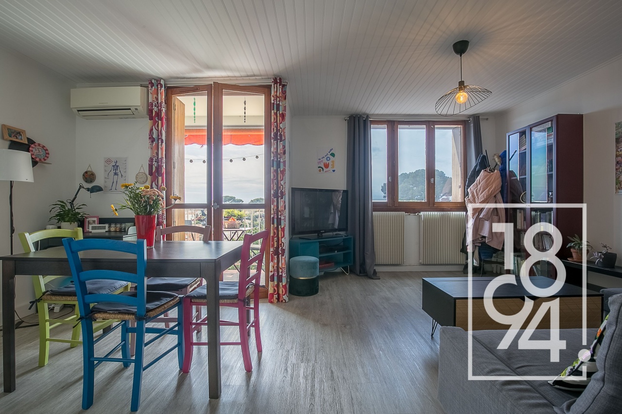 APPARTEMENT T4 DERNIER ETAGE CALME