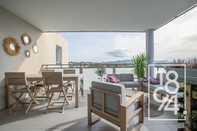 Appartement T4 avec terrasse