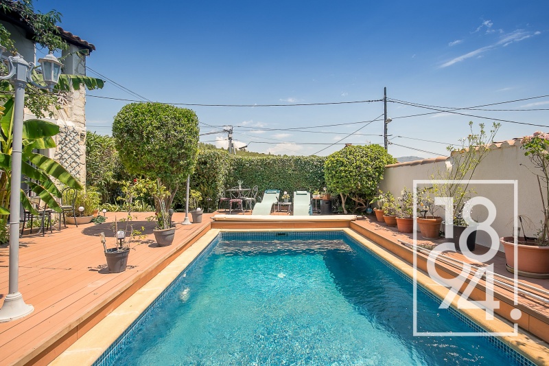 Maison individuelle T4 de 119m2 avec piscine sur 320m2 de parcelle