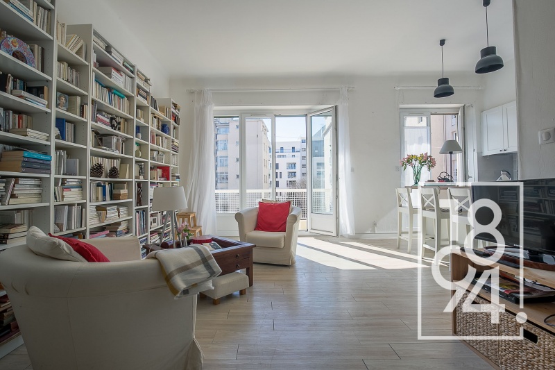 Appartement T3 75 m² Prado - Perier