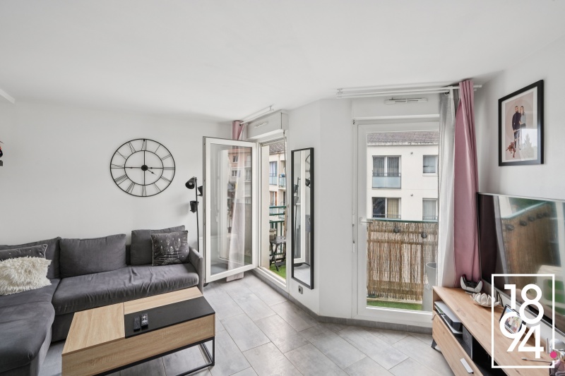 EXCLUSIVITÉ - Appartement T2 au dernier étage avec balcon et parking !