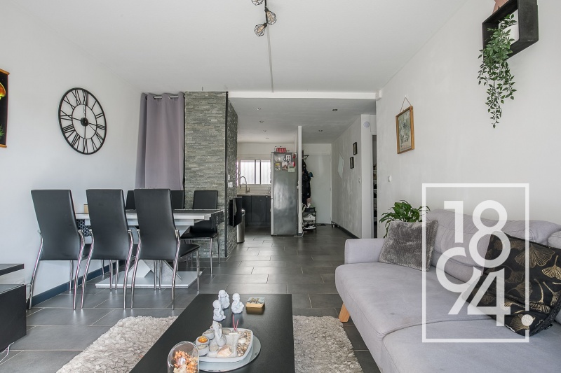 Appartement T3 de 63 m2  avec balcon Aix Sud