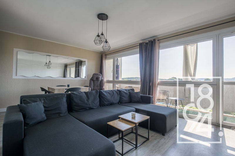 Appartement T3 70 m² avec balcon et vue dégagée