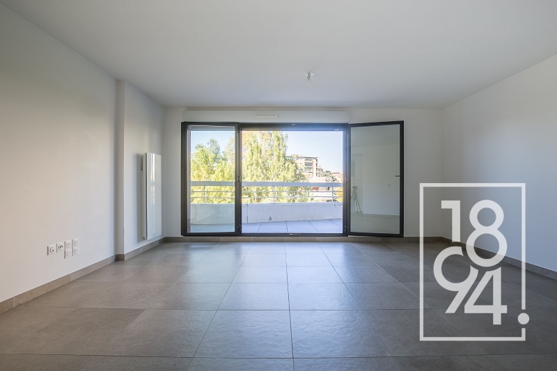 Coup de cœur ! T3 récent avec 40 m² de terrasse et double stationnement