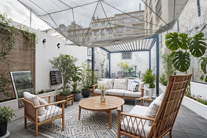 Appartement Atypique de type 4 avec terrasse