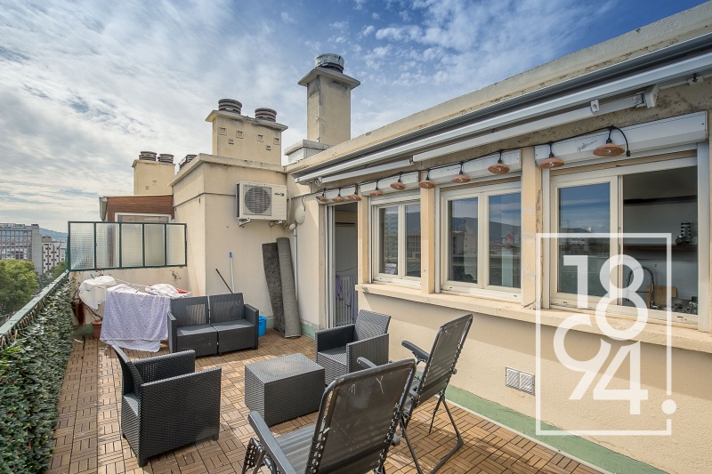 A vendre T2 avec terrasse plein ciel secteur baille