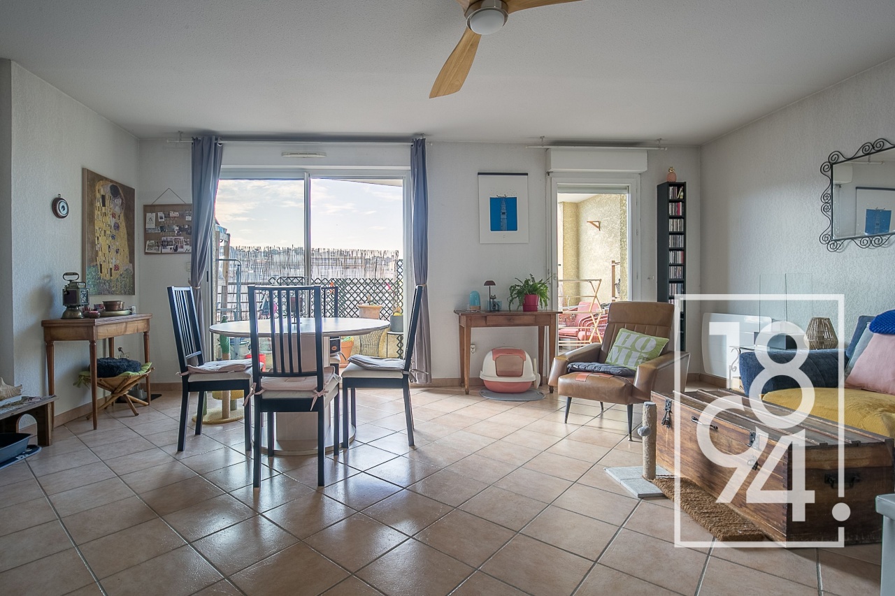 Appartement T3 Traversant 72 m² avec Terrasse secteur Rouet