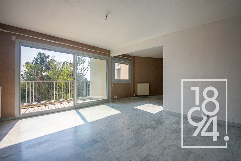 T3/4 avec balcon à Salon de provence