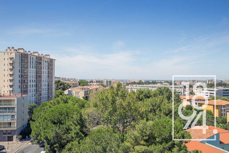 T4 68 M2 VUE MER 9 EME ETAGE AVEC ASCENSEUR DUPLEX