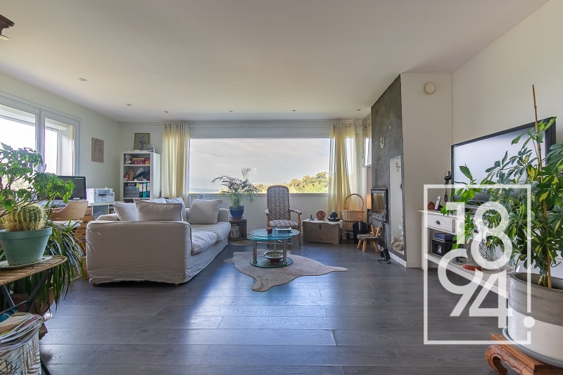 Maison 169m², 2 logements à la Bastidonne