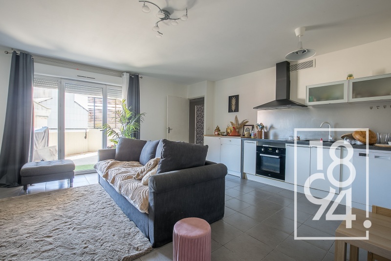 T4 avec deux balcon et box  La Capelette (13010)