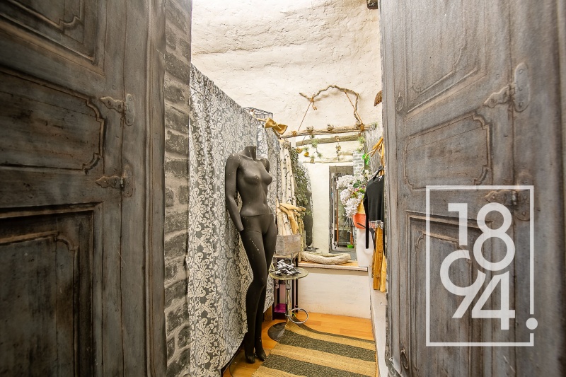 Murs et fonds à vendre