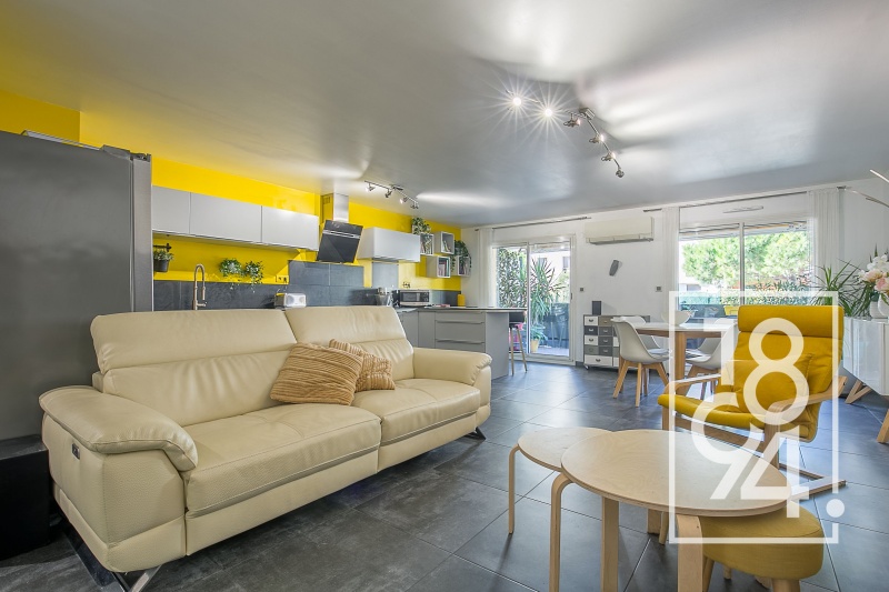 Très bel appartement de type 3 entièrement rénové avec terrasse Bonneveine